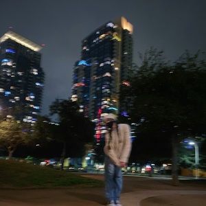 Meet your Posher, Dani